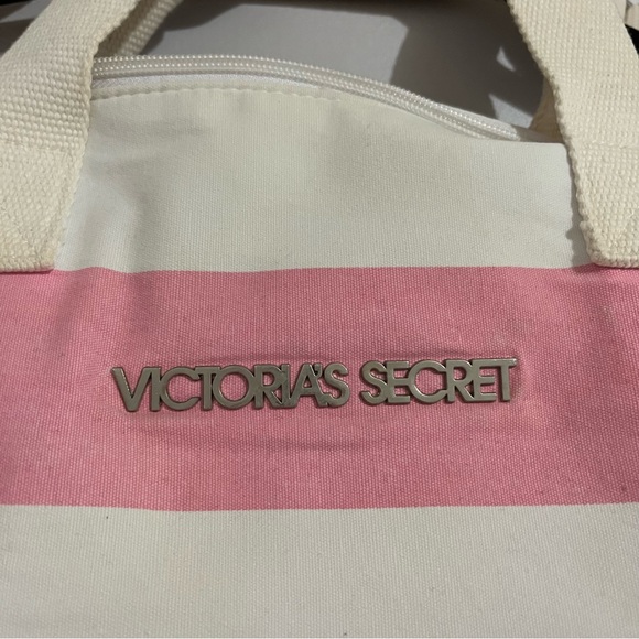 Victoria's Secret Pink and White Striped Canvas Tote Bag Large Zip Up has stains - Picture 7 of 9
